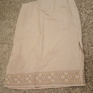 Anne Taylor skirt size 6